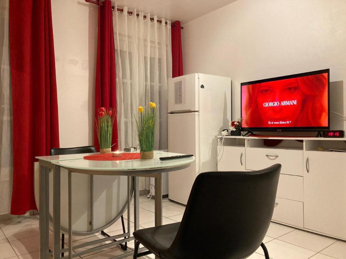 Апартаменты Studio Calme Et Eclaire Proche De Nation C Париж Экстерьер фото