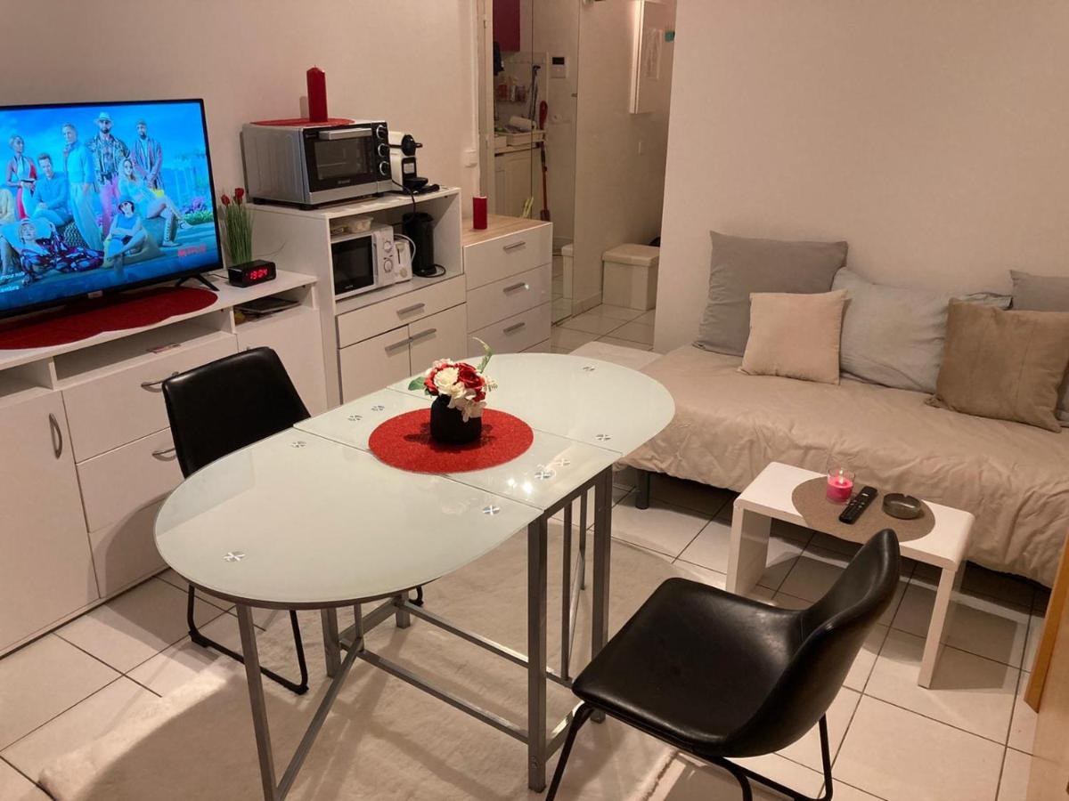 Апартаменты Studio Calme Et Eclaire Proche De Nation C Париж Экстерьер фото